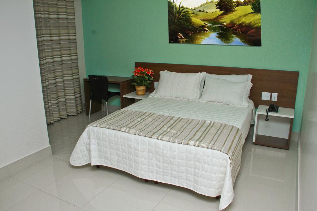 Hotel Saron